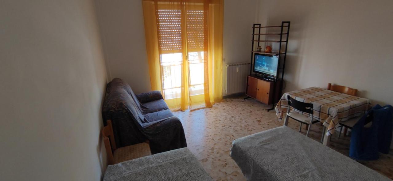 Sweet home in Ostia Buitenkant foto