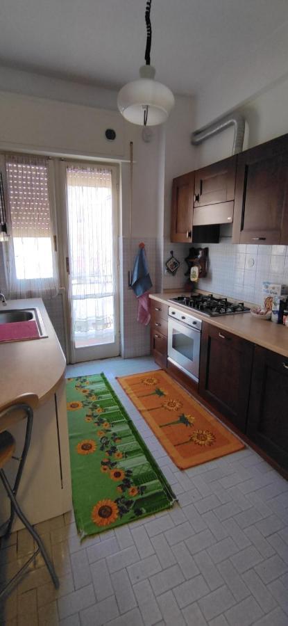 Sweet home in Ostia Buitenkant foto